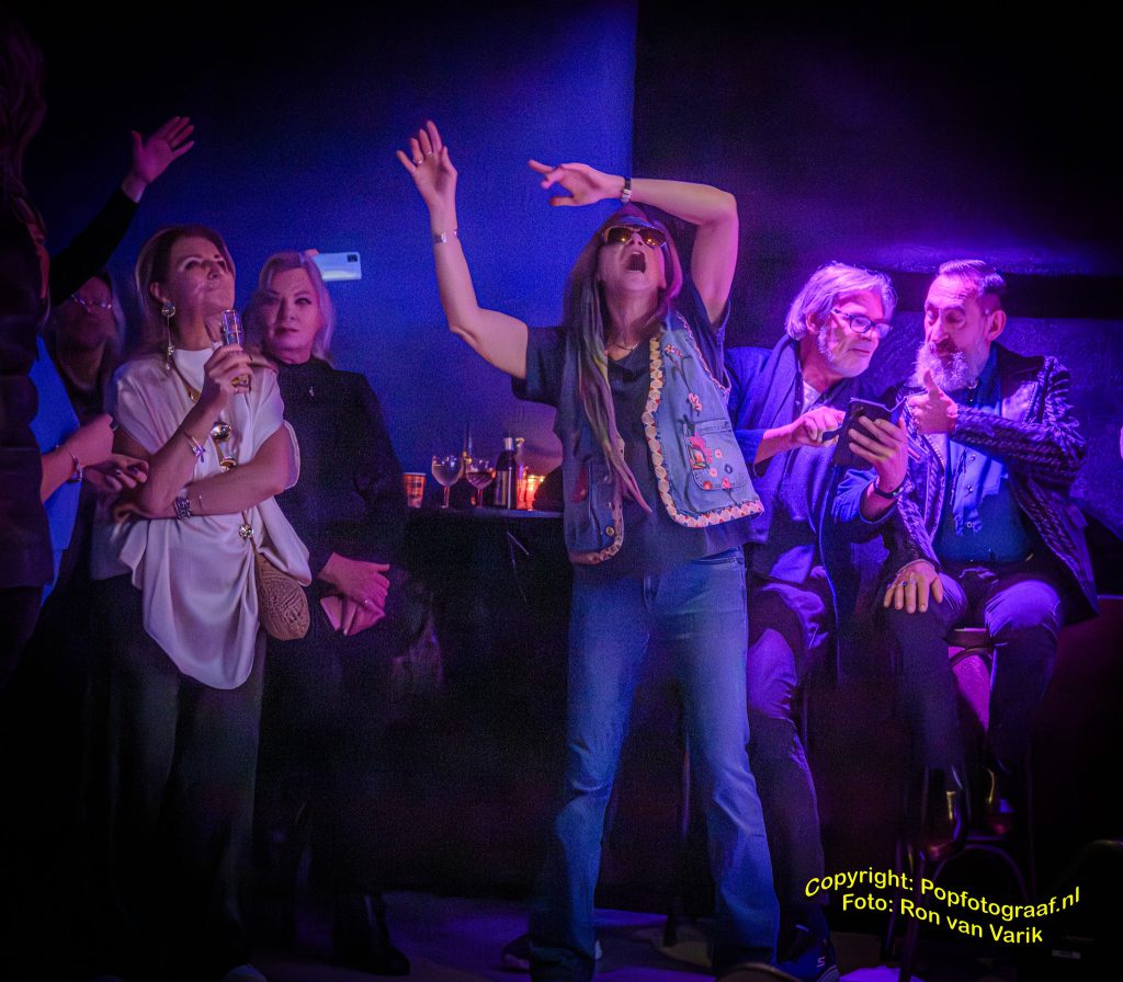 615835428_10231365069097955_3128694767804046946_n-1024x896 Exota Live